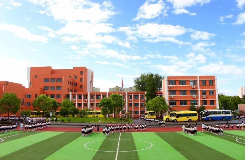 菜中改名“换爸爸”，教学资源大提升，有你对口的学校么？