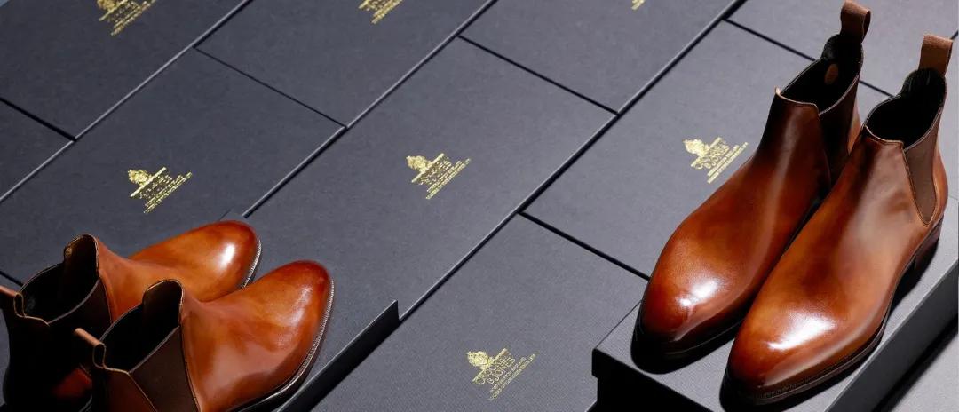 在秋冬季初尝绅士靴？认准这两款，正闲场景轻松包办