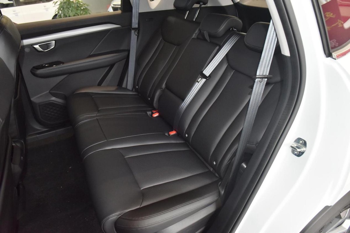 实话实说家用代步开这三款suv就行,15万想买大空间家用suv这几款真香