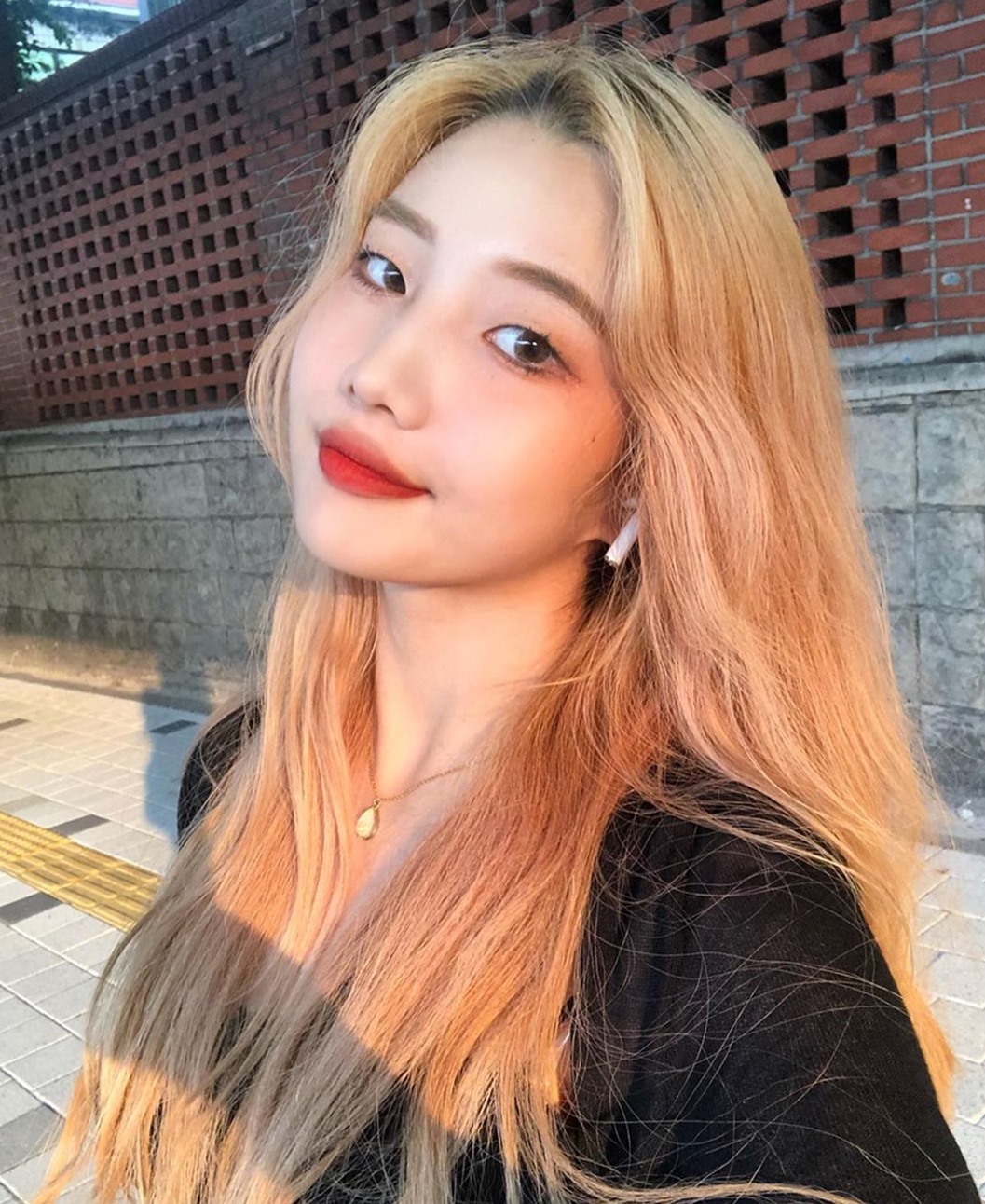 浅色系长发型,浅色系发色不漂长发怎么办