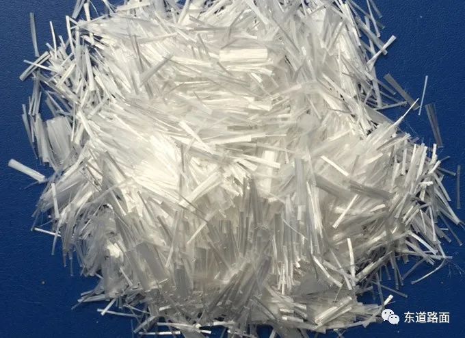 高速公路沥青路面材料选择与性能,沥青路面用聚合物纤维