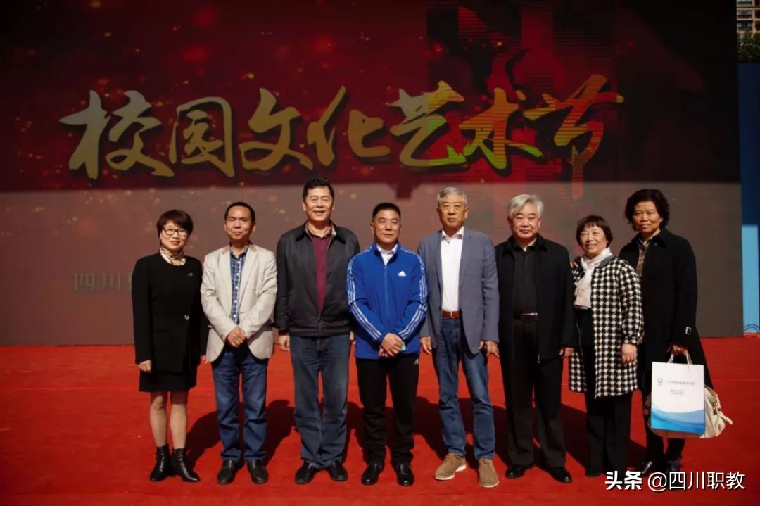 “90后”核级焊工回校祝贺，中国核工业唯一高职院校建校40年