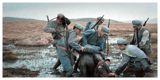 敌人到边境朝我开枪，开国少将邓岳大怒，下令：用刀捅，不留活口