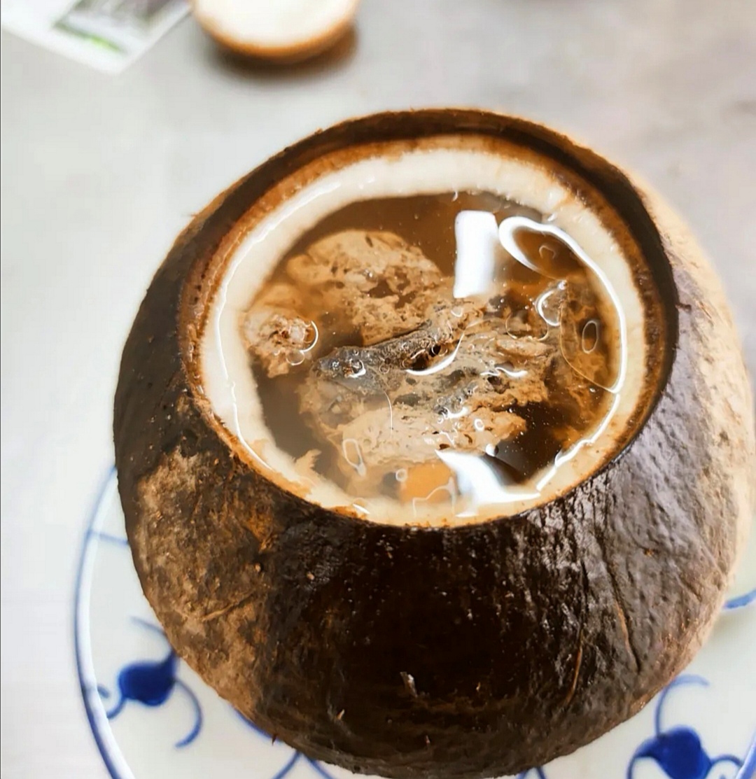 文明路这家近四十载的炖品老店，有几好味几乎每日老广都排长龙？