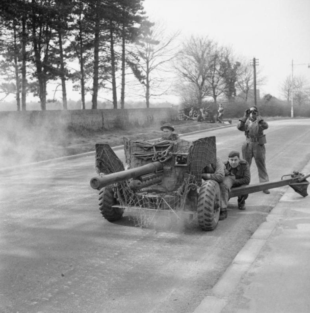 45毫米反坦克炮合集,47mm反坦克炮对战虎式坦克