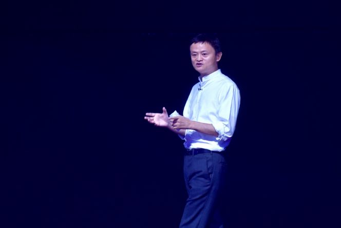 通过这3点，学会保持饥渴，不要“在25岁就死了，75岁才埋葬”