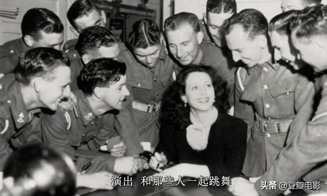 首位全裸出镜，这好莱坞*星艳**竟是wifi之母《*物尤**：海蒂·拉玛传》