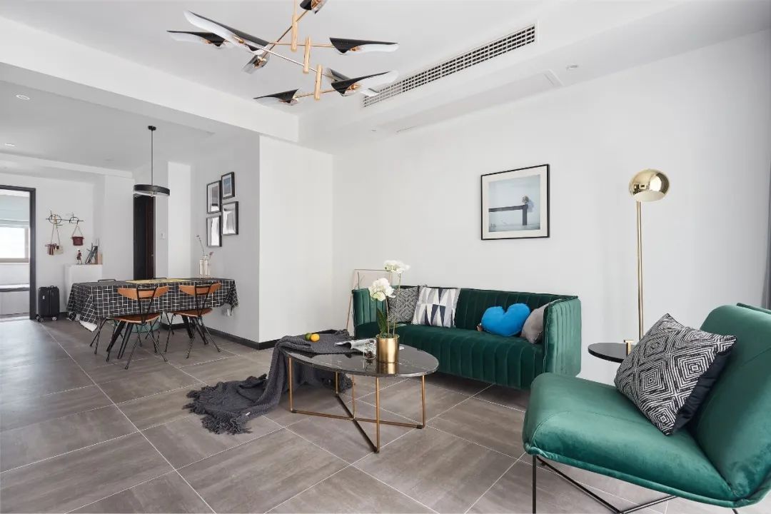 黑白灰现代简约风格铺什么地砖,简约式最流行灰色地砖