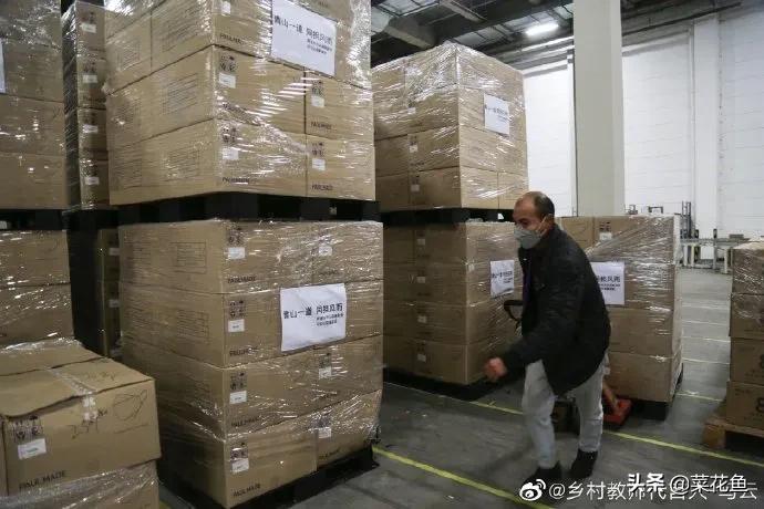 疫情加剧,马云紧急支援140多国，网友高呼：侠之大者，为国为民！