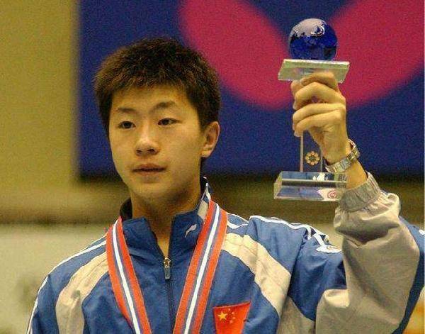 马龙微博官宣夏露,中国女排主教练马龙为何娶了夏露