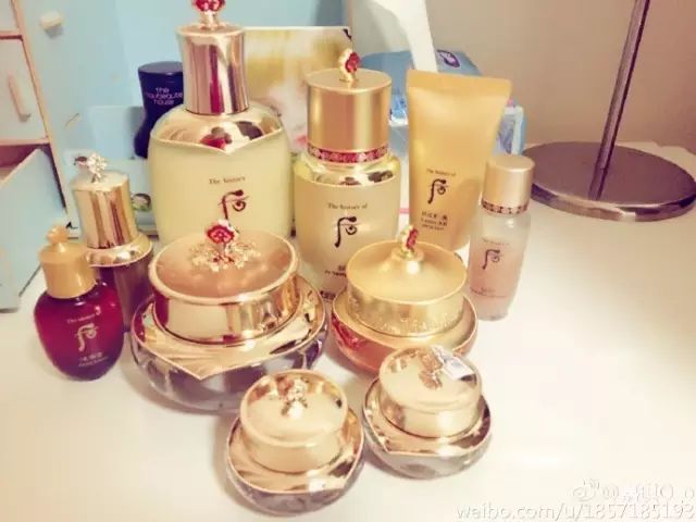 隐藏式梳妆台你见过吗,别人的梳妆台照片