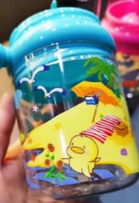 引导幼儿喝水的水杯卡通,孩子不爱喝水的趣味水杯
