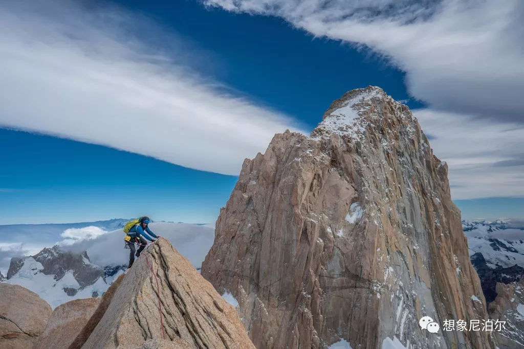 JimReynolds徒手攀岩菲茨罗伊峰引轰动，国际攀登高手纷纷表见解