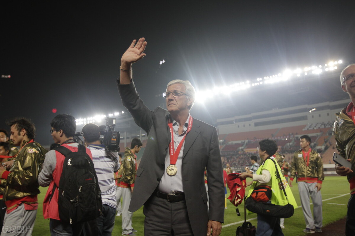 广州恒大里皮历次神奇换人,里皮执教恒大阵型图