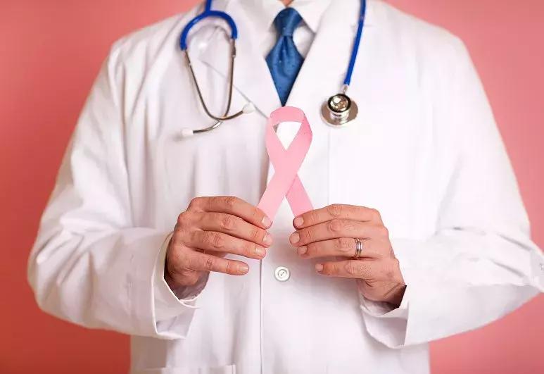 34岁二胎母亲确诊乳腺癌,31岁二胎妈妈乳腺癌