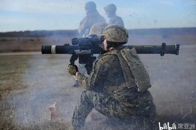 美军重新装备“劳”式火箭筒？活回60年代了？