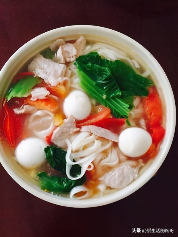 挂面怎么炒才能不会粘锅,煮挂面加盐放油防止粘锅