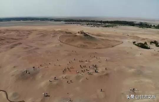 敦煌旅游发展特色及发展现状,敦煌印象丝路虹霓