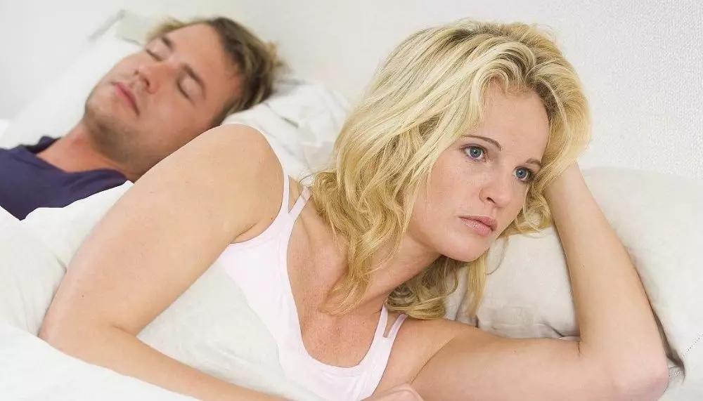 坐着坐着就流泪了是怎么回事,坐着就哭了电影片段