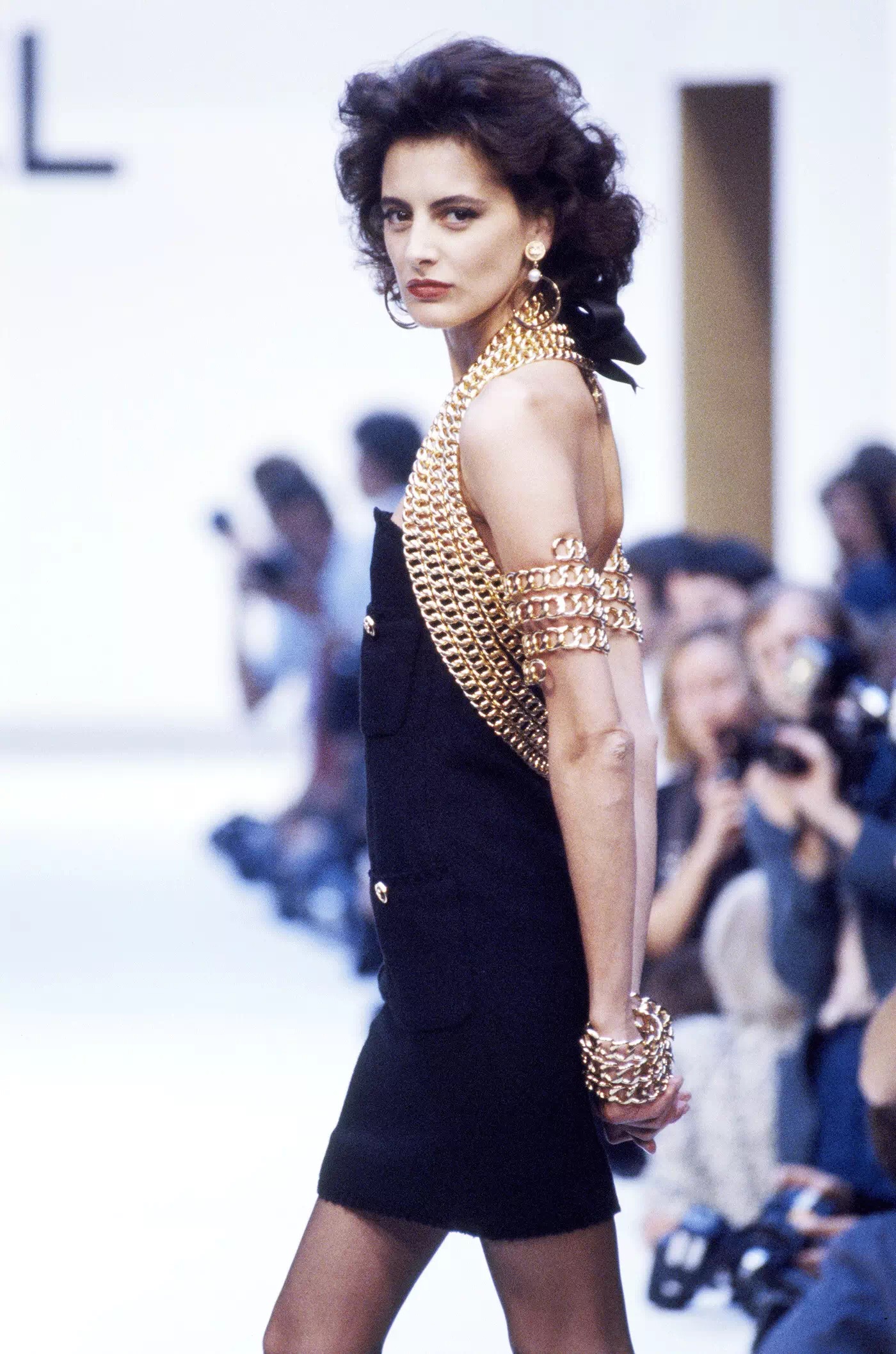 王鸥香奈儿耳环,浪姐2王鸥最新一期