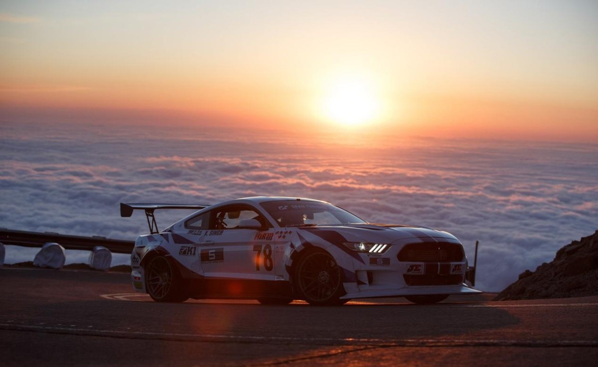 技术：2.5L自吸四缸发动机，首创树脂进气口，为何专供海外