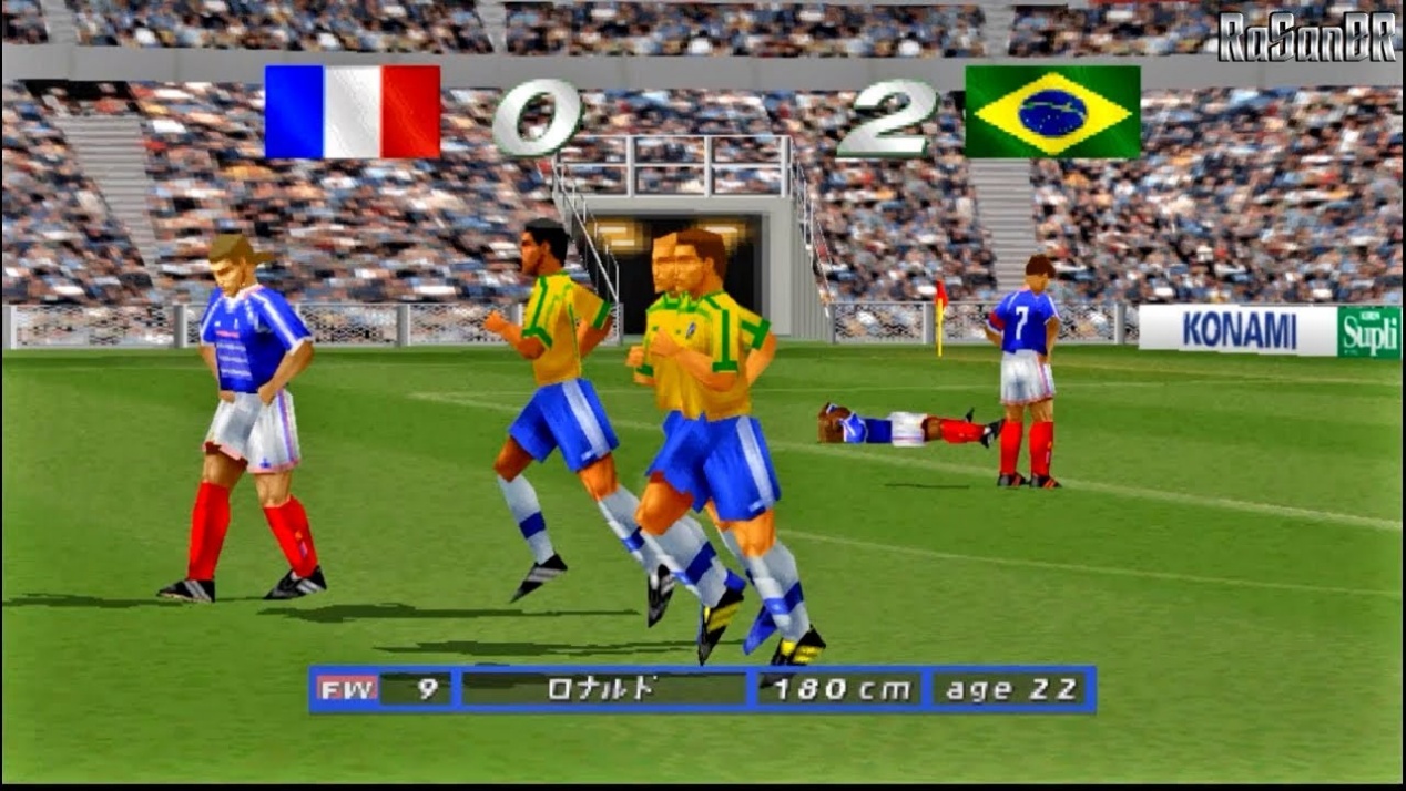 实况和fifa足球游戏哪个好用,fifa和实况足球哪个更氪金