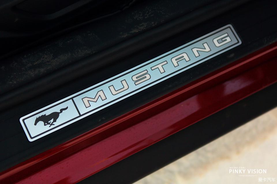 野马mustang宝石红,mustang提车真实评价