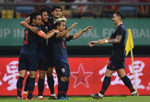 中国足球1:5惨败泰国谁之过,国足vs泰国压迫感