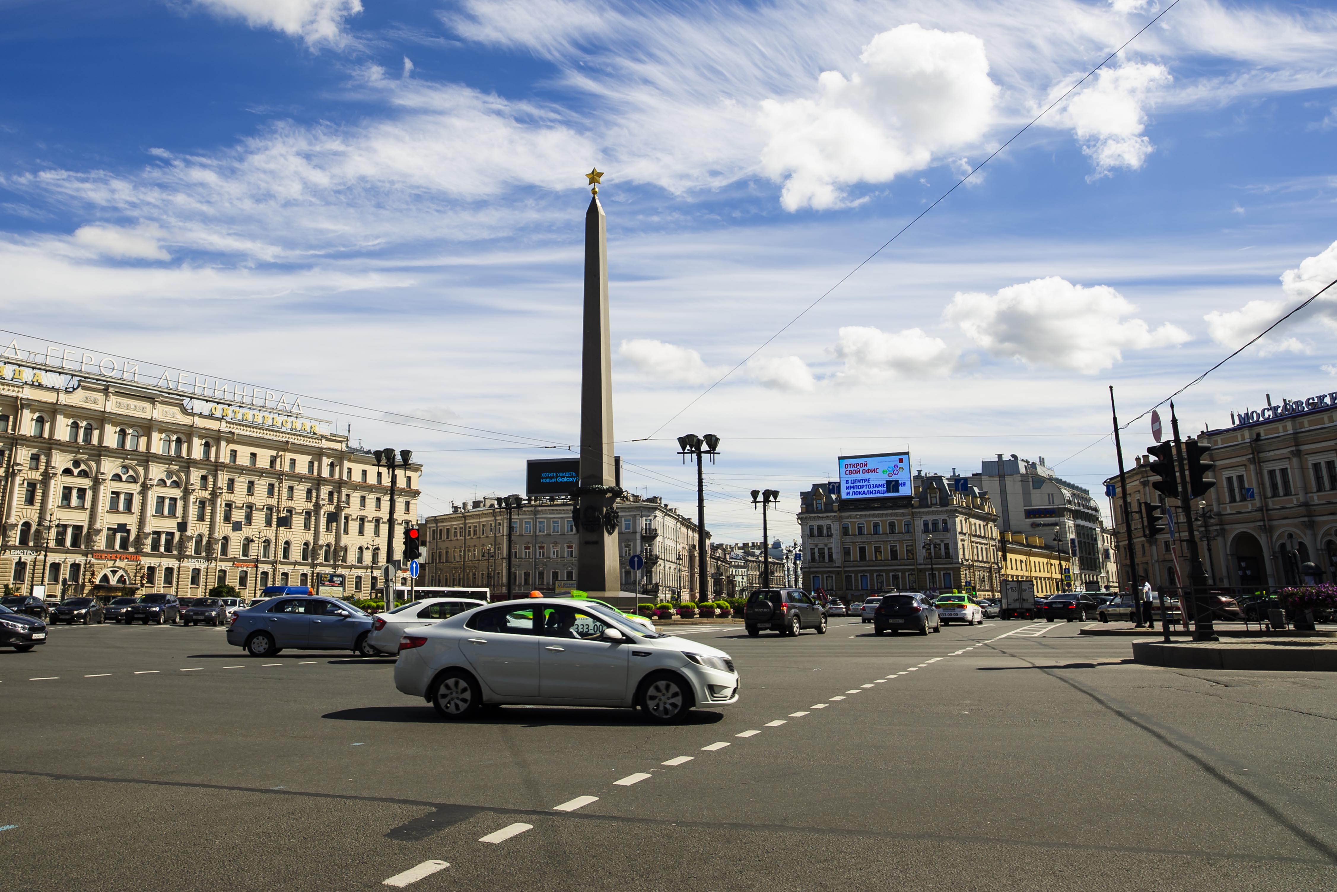 圣彼得堡景色迷人,圣彼得堡夏天的风景