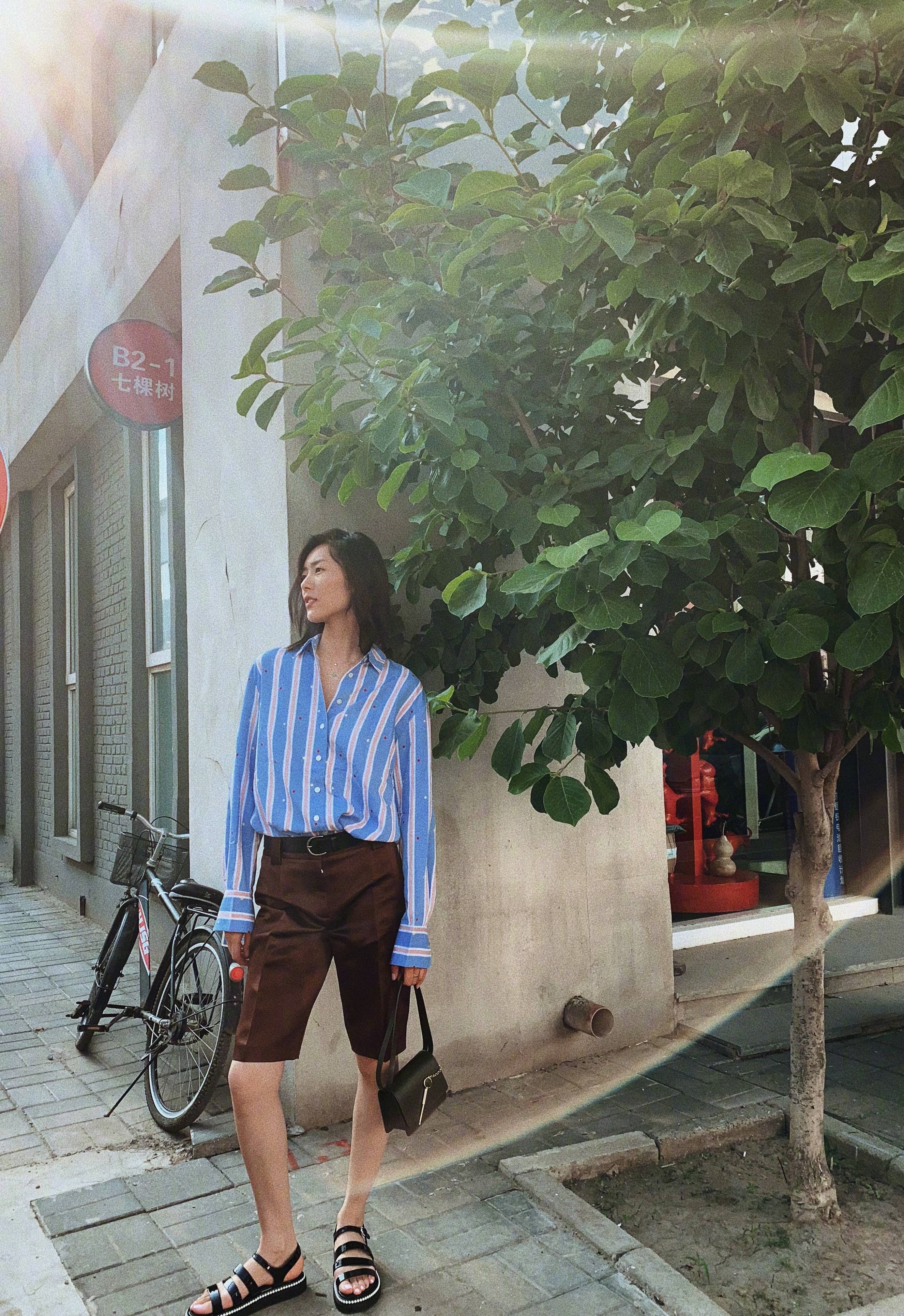 夏季休闲穿搭高级短裤t恤,夏天怎么穿衣服就很酷