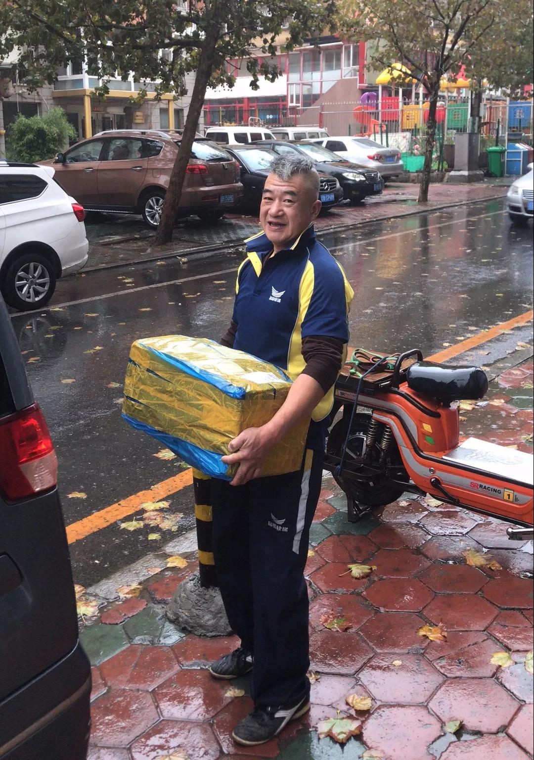 品骏快递安定站,品骏快递送货上门吗