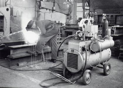 埃斯顿焊接机器人价格,埃斯顿激光焊接机器人