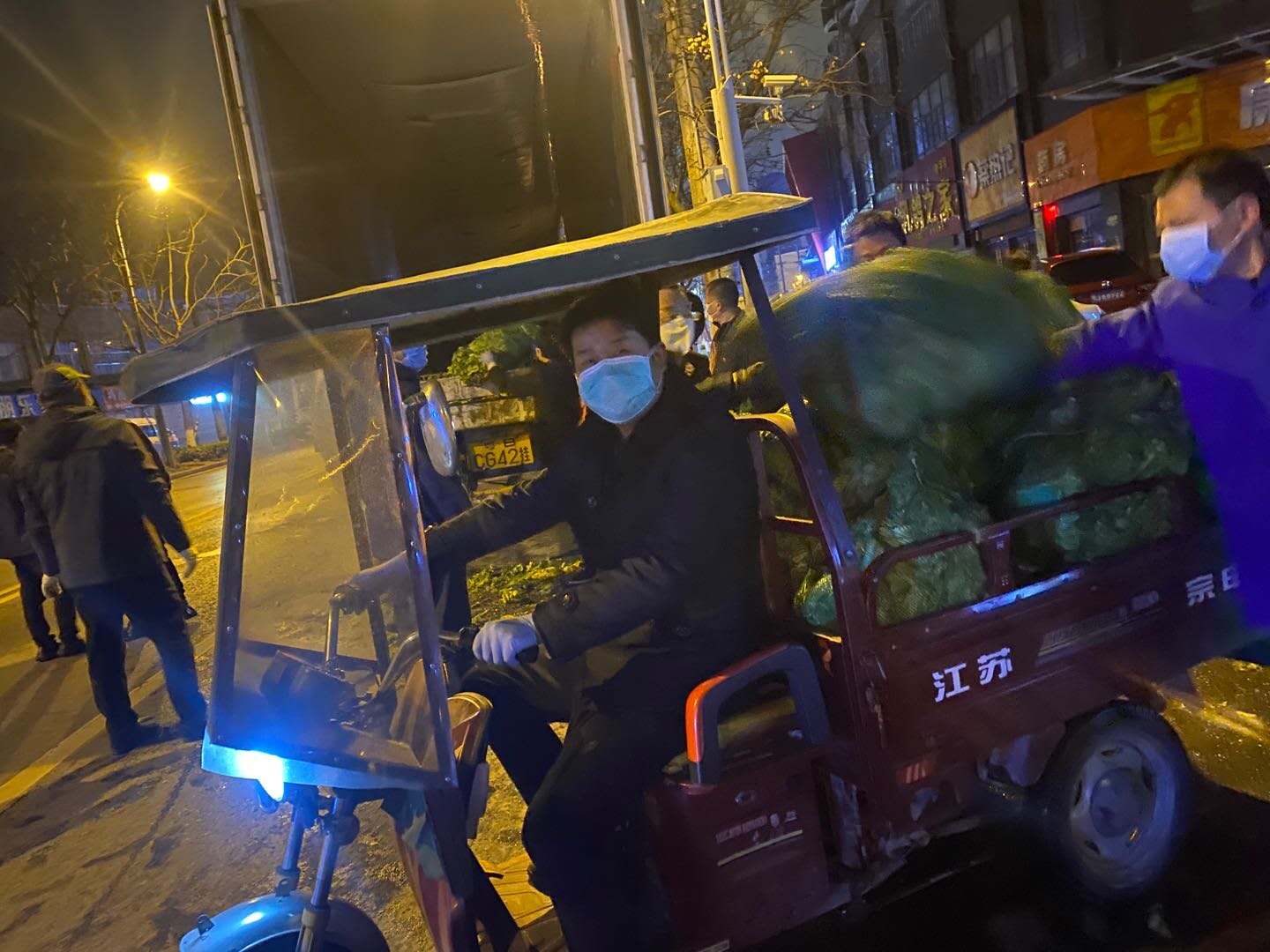 奉献只为守护你,奉献平安