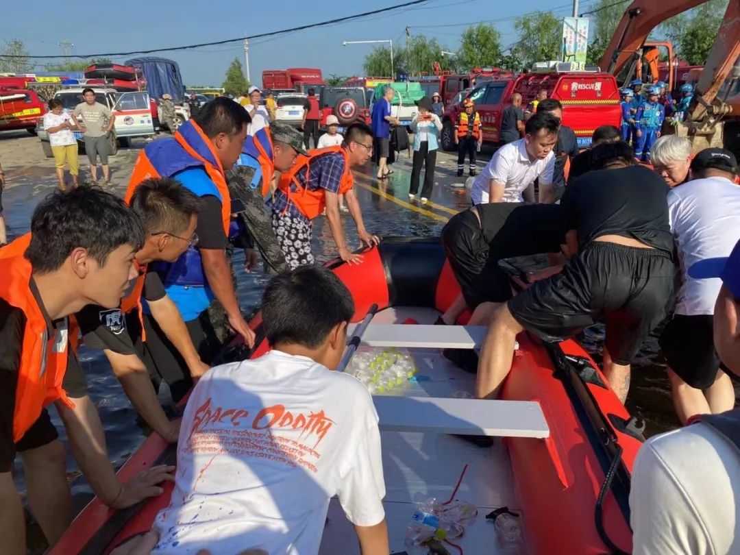 郑州暴雨车被淹都去哪了,郑州暴雨车辆被淹全过程