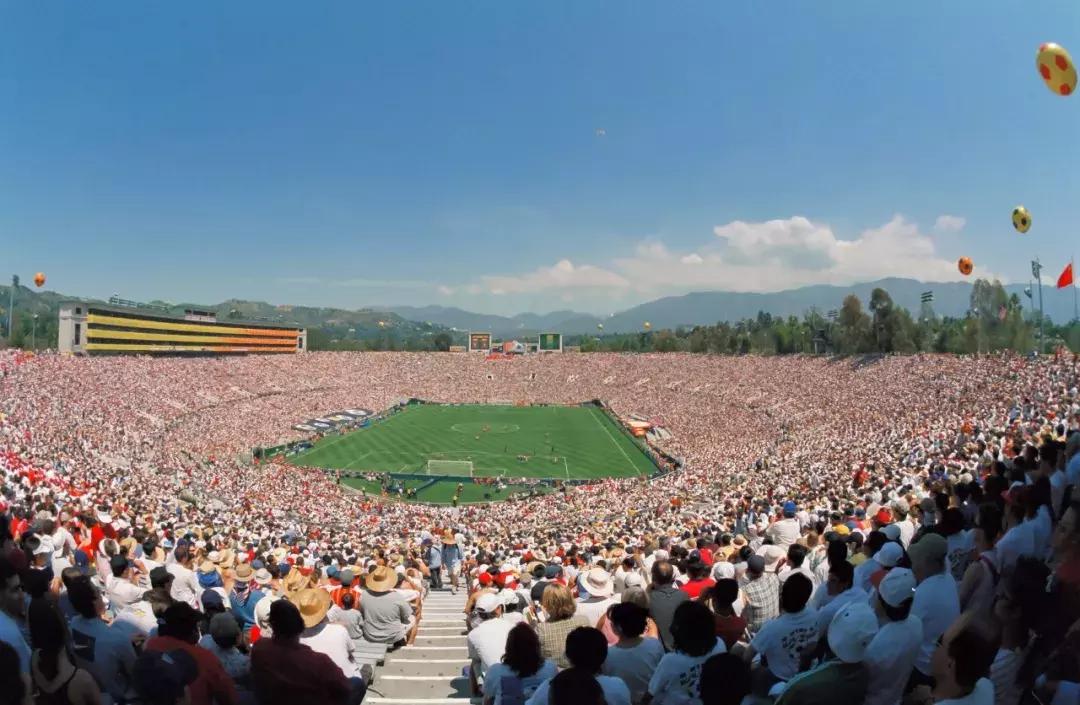 美国女足队长对特朗普的评价,他是最硬核的女足球星