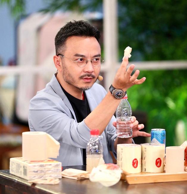 张馨予找代购被骗怎么回事,张馨予找代购被骗