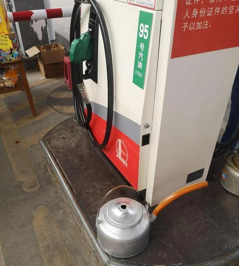 贵阳小伙骑摩托到拉萨,贵州小伙骑川崎去西藏