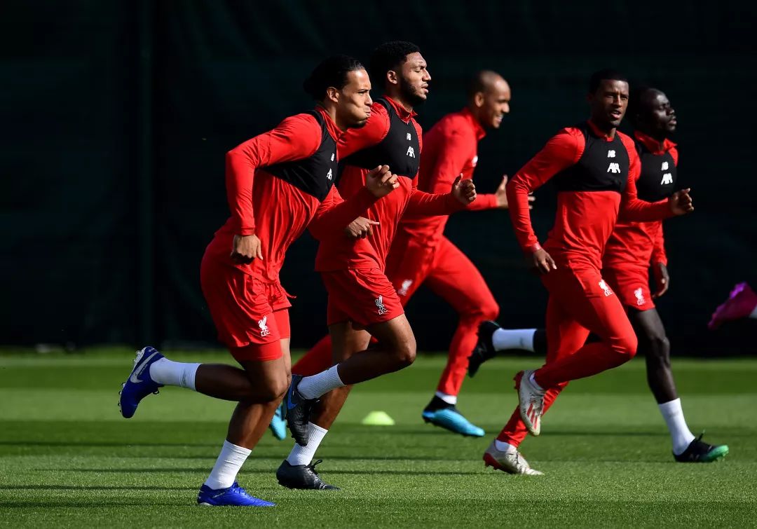 足球和物理结合,足球和物理