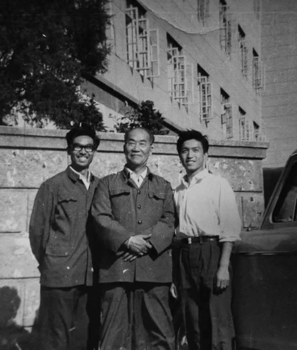 刘洪沂和郭德纲谁的辈分高,郭德纲和刘洪沂的关系