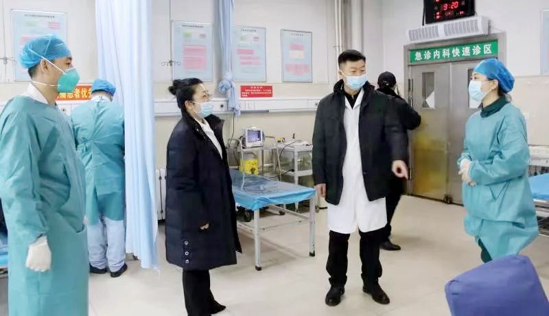 众志成城抗击疫情社工在行动,众志成城抗击疫情一起加油