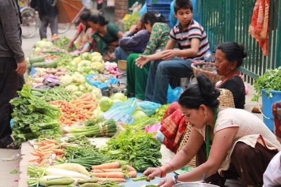 喜欢利用别人博同情,同情别人就是对自己最大的伤害