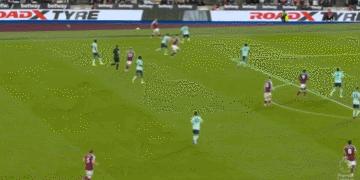 2场贡献5球的英超第一中锋:领头羊队史第一人,他让球迷忘记林皇