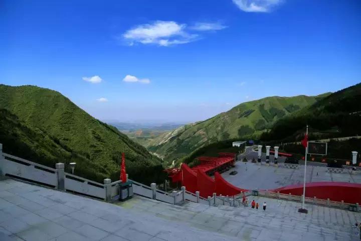 谁说冬天只有严寒,谁说大西北的荒漠寸草不生