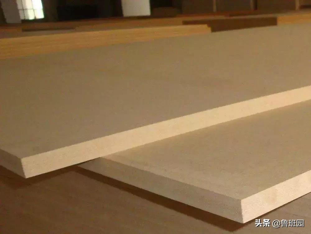 刨花板也叫什么,刨花板属于胶合板还是人造板