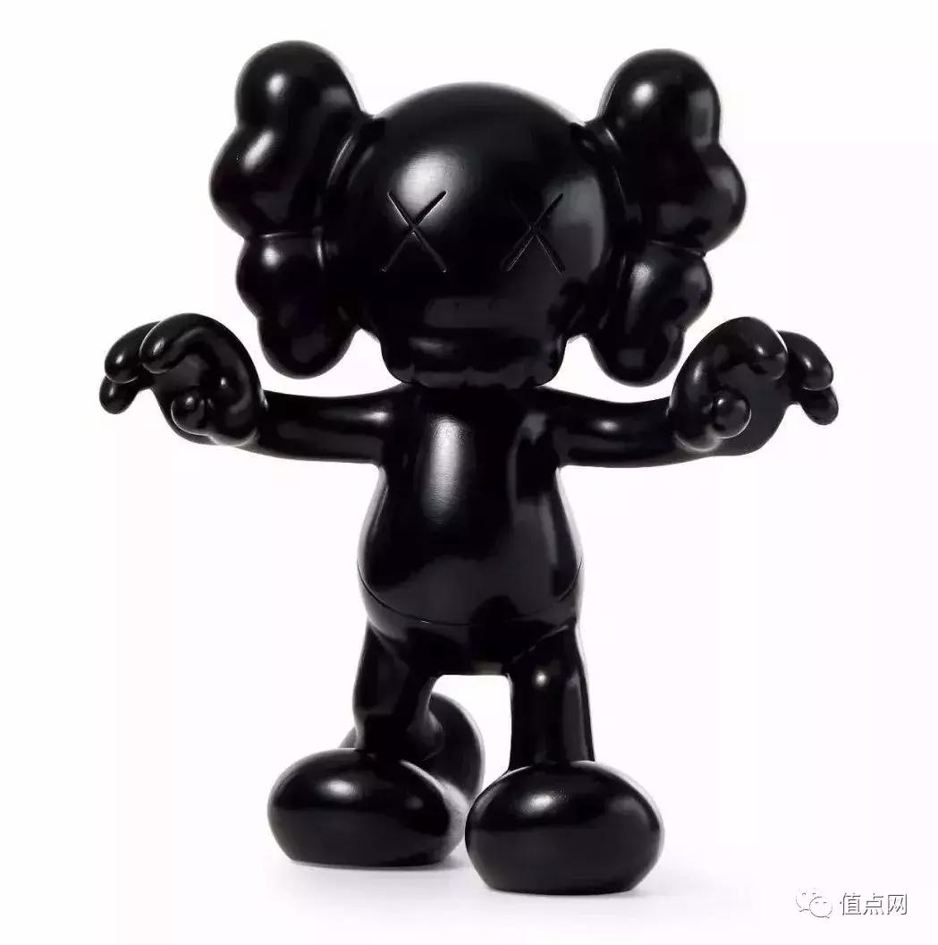 kaws公仔雕塑在哪个超市,kaws雕塑台