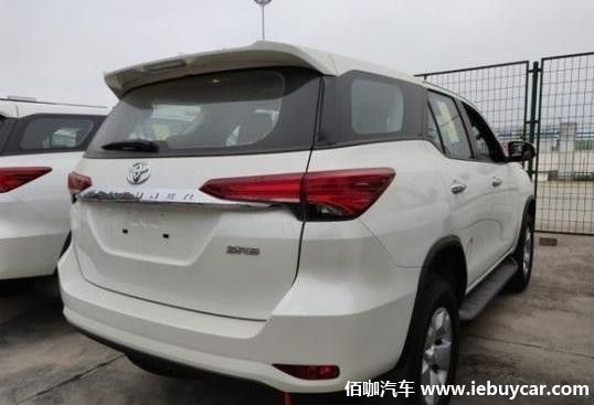 “高质低价”硬派SUV丰田穿越者2.7L实拍皮实耐用/超大使用空间
