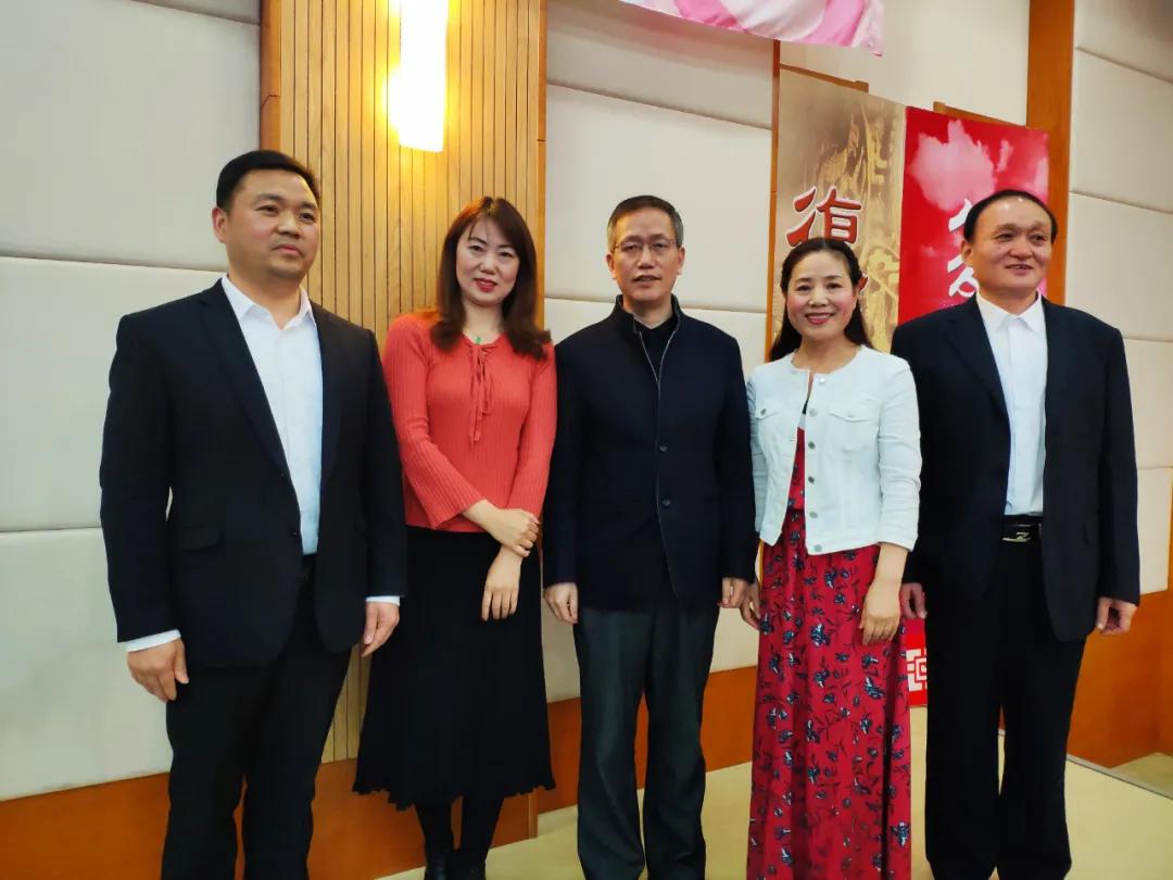 百杖斋诗论｜周贤望：以水手的名义宣示，我们必将航行到所有海港