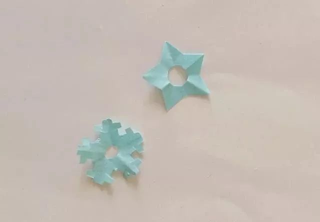 做一张happynewyear新年贺卡,新年快到了做贺卡的步骤