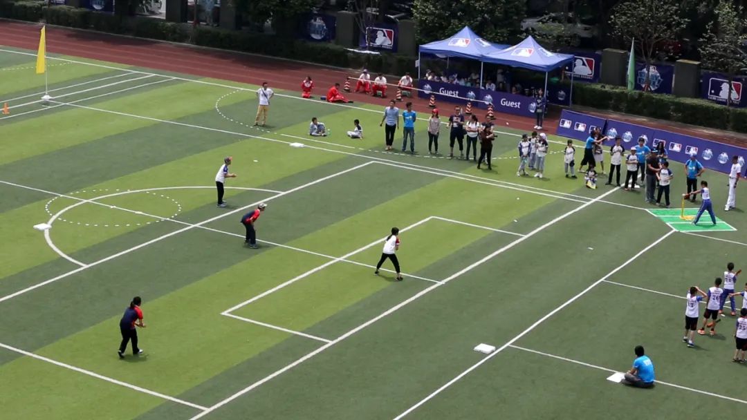 逃离鸡娃的孩子们