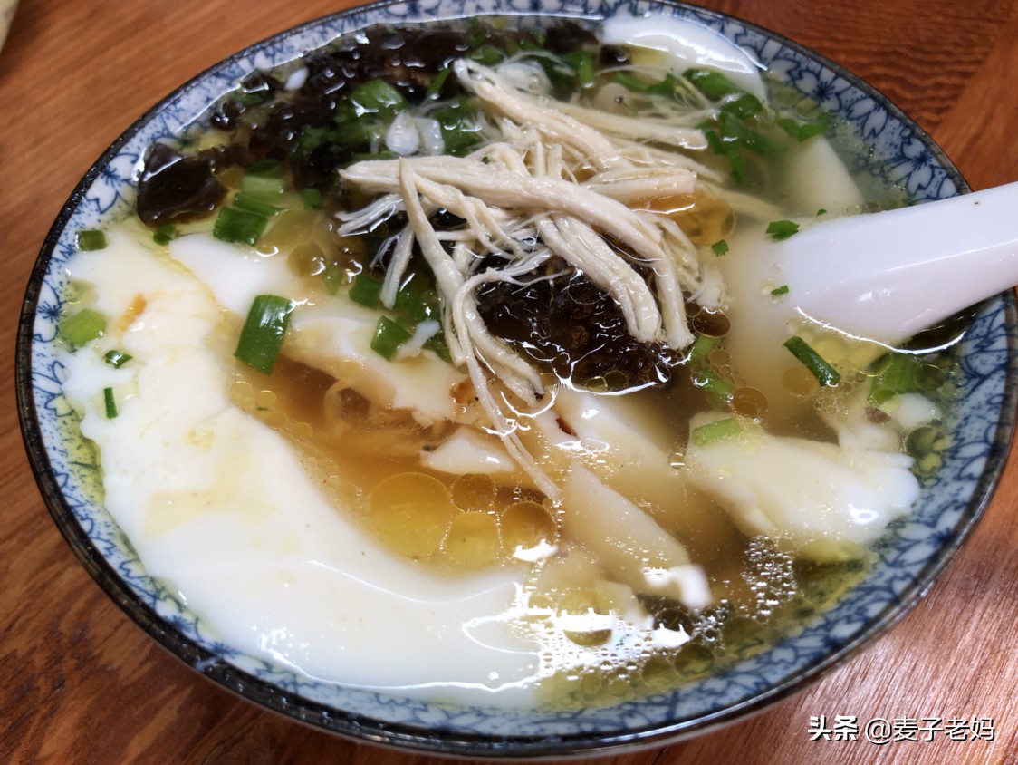 一家三口游古镇必吃网红美食,旅行攻略一个打卡超火美食景点